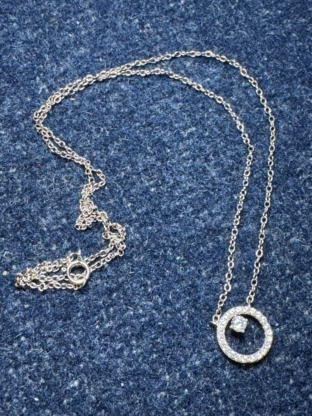 925 Dainty Circle Crytal Necklace 1.5g 16in
